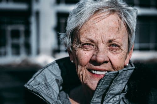 Illustration du casting 2.500 KR: Ekstra Featured kvinde 60-75 år til reklame for NORLYS